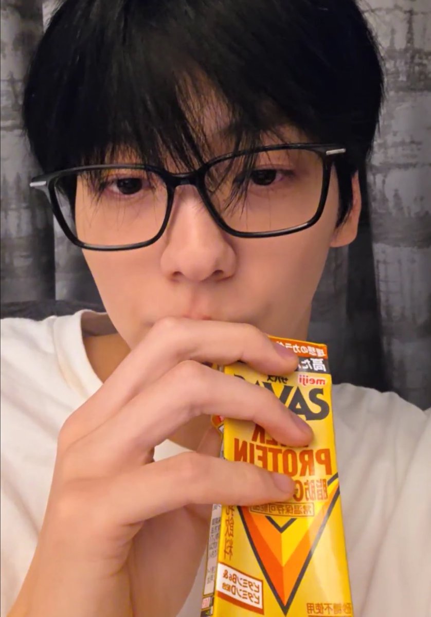 MikkiT ☆⋆✮⋆✰🐱🥊 (@VUaaae) / Posts / X