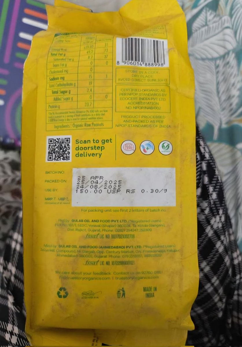 alkasinghak20's tweet photo. 🐜 This is what came inside my “organic” peanuts ordered from Blinkit.
Watch till the end — insects are literally crawling inside the packet! 😷
Fast delivery shouldn’t mean expired or infested food.
@letsblinkit — is this your quality check?

#Blinkit #FSSAI #ConsumerAwareness https://t.co/XvtUl5aa9K