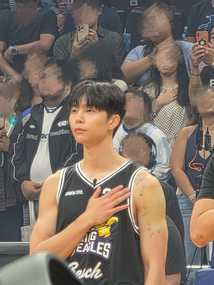rdllldr's tweet image. นอนตะแคงไม่ได้แล้วคืนนี้ความสุขมันไหลออกหู  🫠

JOHNNY SUH TAKES MANILA COURT 
#DunkItJohnnySuh 
#JOHNNY #쟈니