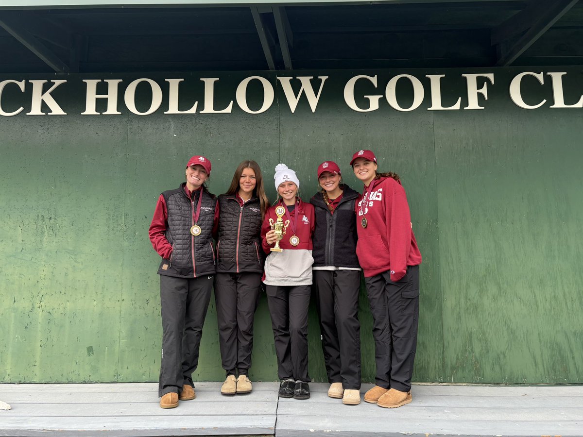 Former MVG golfer, Ava Clark, leads the Aquinas Saints to victory at the Holy Cross Invitational this weekend in Indiana. Ava finished 🥈 individually!!