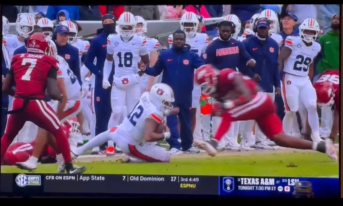 andylamb_21's tweet photo. @MylesSmollett95 @CFBNerds Hmm that’s interesting https://t.co/nxMlhm7AmA