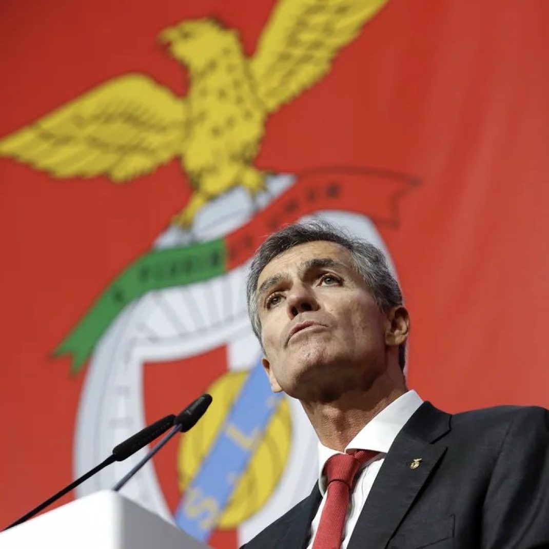 Dia 8 há mais, vamos recuperar o Benfica! 

Apelo a que todos os que se dirigiram no dia de ontem às mesas de voto para ter uma mudança no clube que voltem em massa no dia 8 de Novembro. 

JNL e JDM representam 40% do associado e não é garantido que quem vote LFV vote RC.