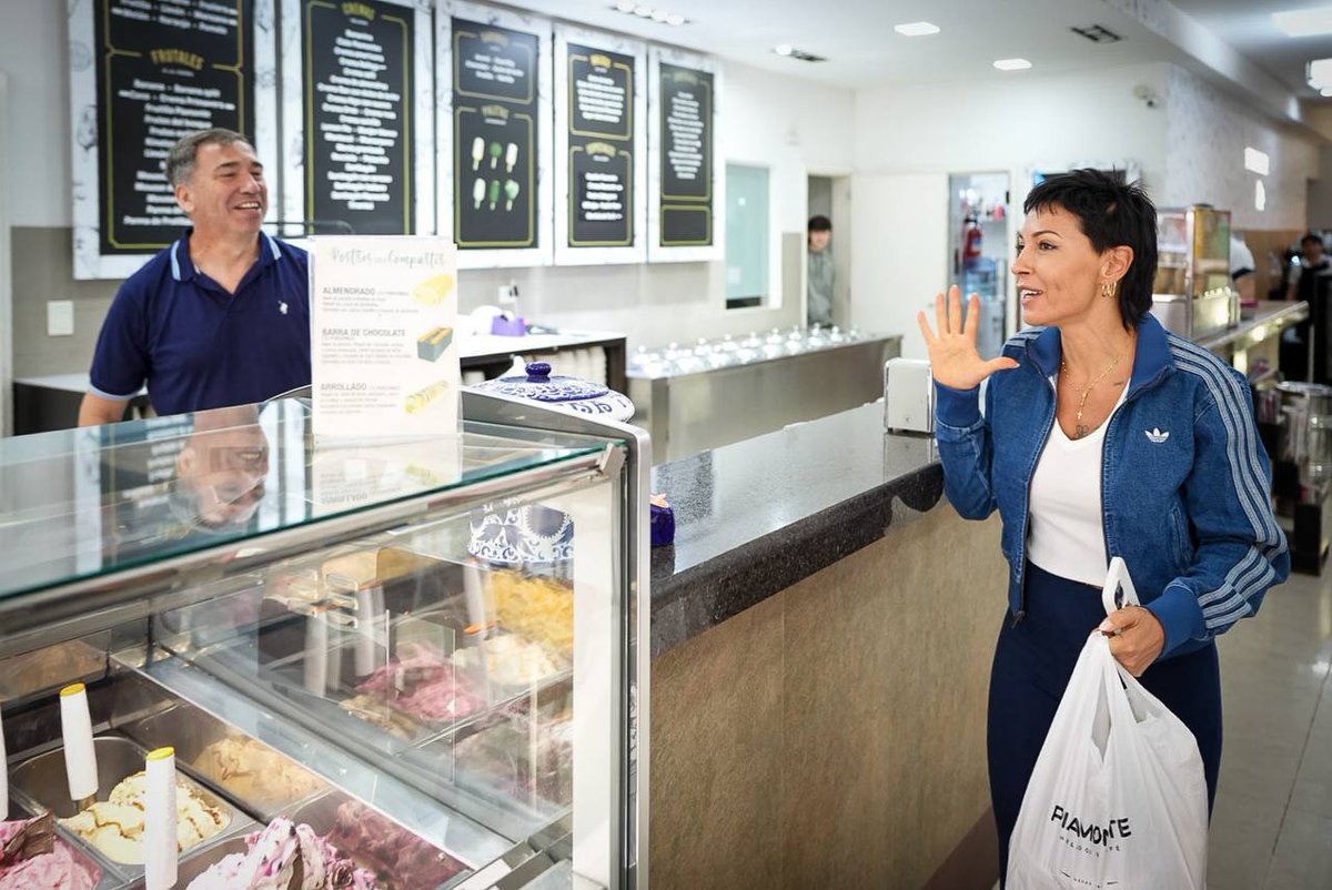 La sana costumbre de pasar por Piamonte después de cada votación. 😁