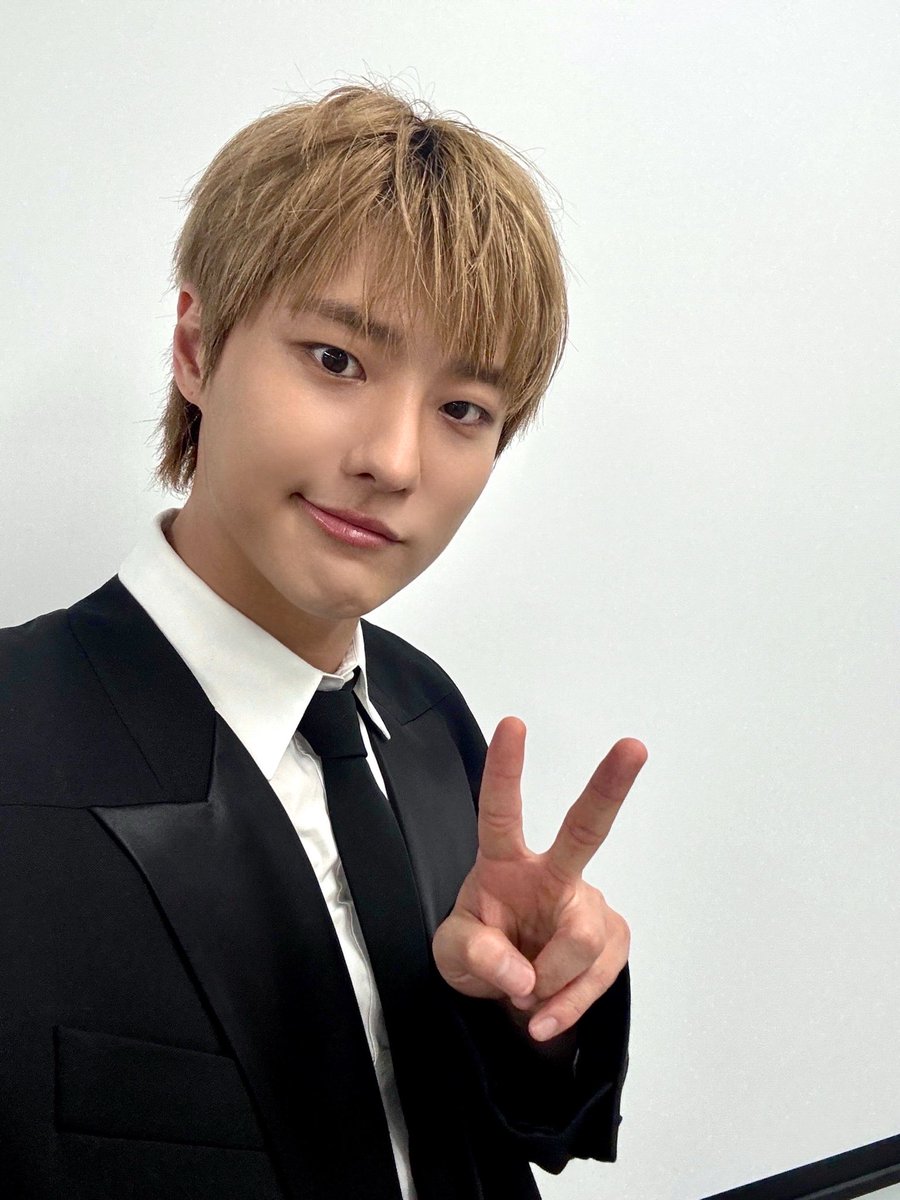 c_woodzofficial's tweet image. [📷]
251026 2025 MBC 대학가요제-청춘을 켜다

내가 대학가요제 보는 걸 멈추지 못한 탓일까?ㅜ.ㅜ
여니에 대한 사랑은 가속 모드 ♡=͟͟͞͞ ( ˙꒳​˙ )꜆

#WOODZ #우즈
#MBC대학가요제
