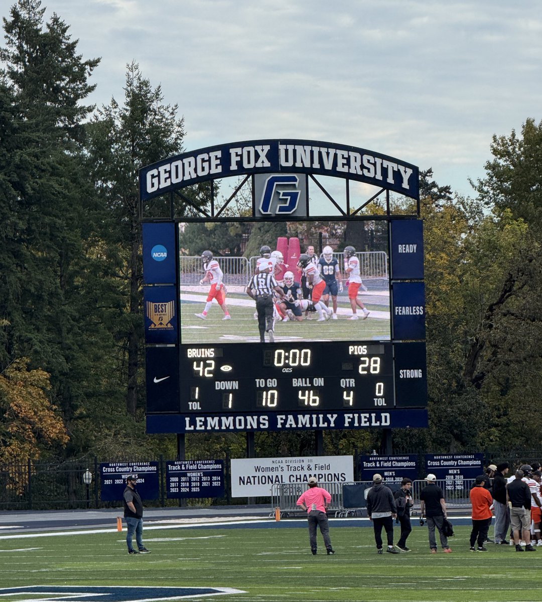 WillBarrett2026's tweet photo. Congrats @GFUFootball on the win yesterday and thanks for having me and @AnthonySanfro out to a game last week! Really enjoyed the experience and the campus and the conversations with @CoachQuinnSmith and the other coaches and players. @SpencerCrace is running a fantastic program with such a great vision. Can’t wait to get out for fall camp next year!

@GametimeRC @gridironarizona @CodyTCameron @JUSTCHILLY
@Coach_Gilgan
@CoachDTHB @CalebBarrett_29
@PrepRedzoneAZ @AZSPORTSNETWORK