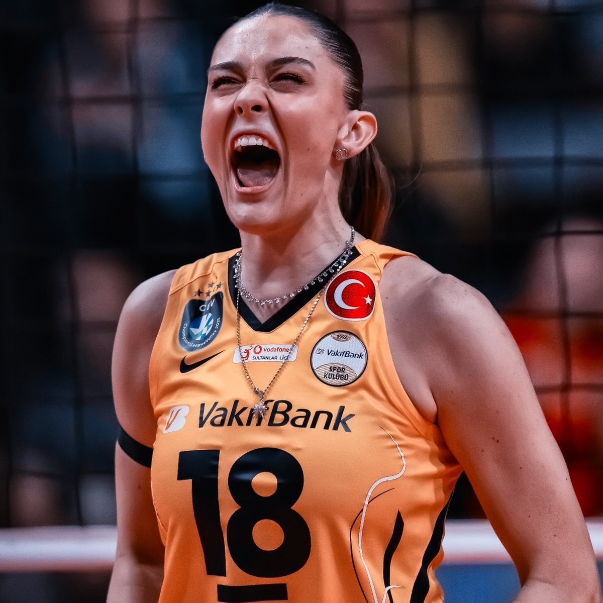 Keksa ayollarning katta kokraklari fotosuratlari