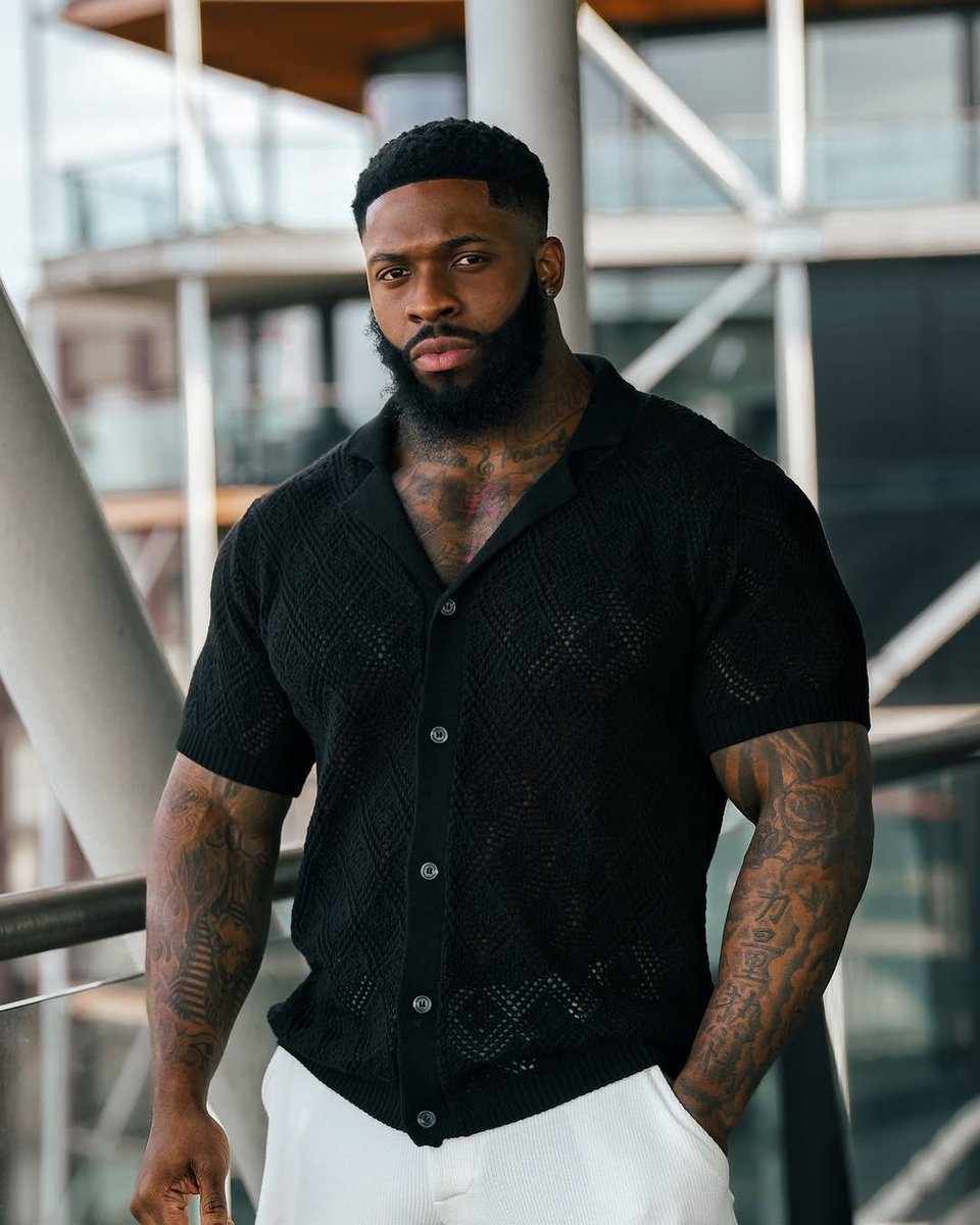 thebigwriter_'s tweet image. 😈