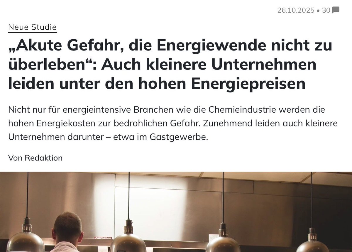 VceOfReason's tweet image. Die Sprengung unserer Atom- und Kohlekraftwerke in so einer prekären wirtschaftlichen Situation lässt genau zwei Schlüsse zu:
1) Wir werden von Wahnsinnigen regiert, die nicht wissen, was sie tun.
2) Wir werden von Wahnsinnigen regiert, die ganz genau wissen, was sie tun.