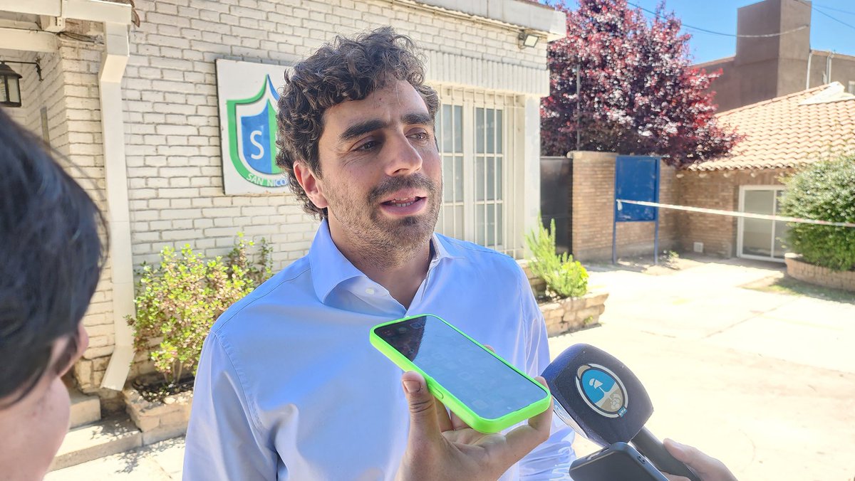 Elecciones 2025. Buena participación ciudadana hasta el momento.
En general, el proceso de votación es ágil, con pocas demoras y una destacada afluencia de votantes.
Dos urnas, dos boletas únicas de papel: un buen paso para la democracia que la Nación haya adoptado el modelo de