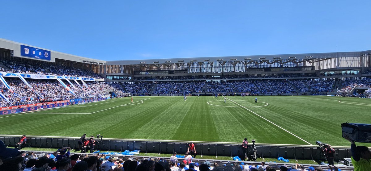 Buen 1T de la UC! Superiores gran parte de este 1T, con las llegadas más claras (dos palos).
Vamos por el 2T!! 👊💪⚪️🔵⚪️

#LosCruzados