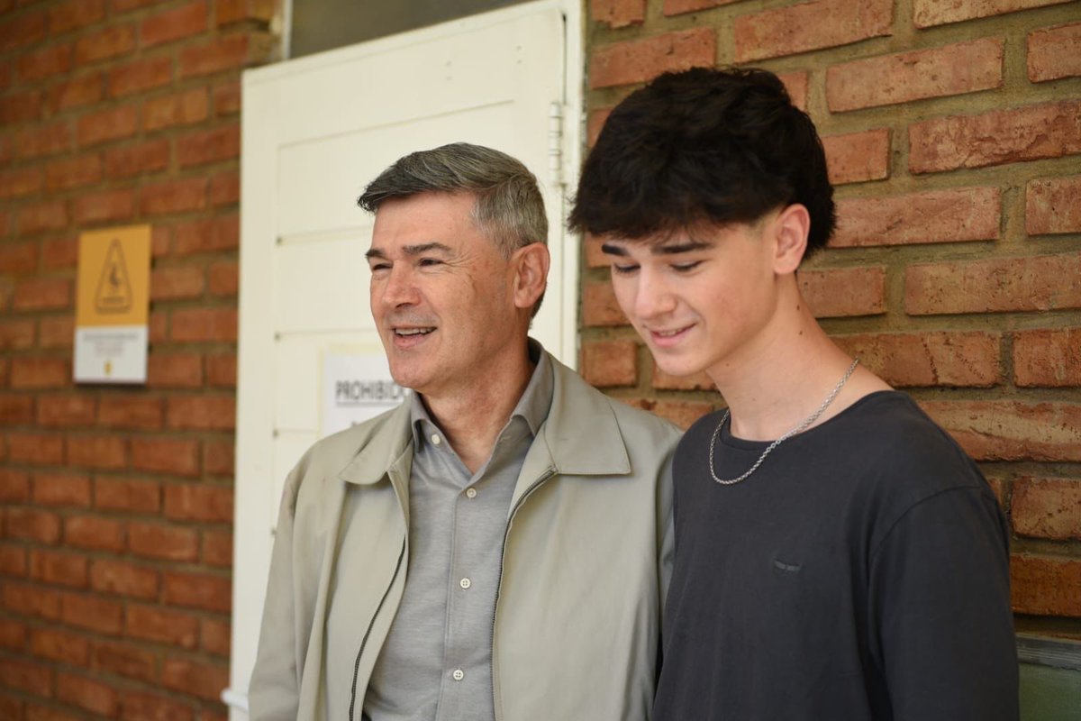 PasseriniOk's tweet image. Votar y elegir siempre es una alegría. La Democracia nos permite expresarnos en libertad, con responsabilidad y compromiso por #Córdoba y la #Argentina. 🇦🇷

Tenemos que seguir resolviendo los temas que preocupan, trabajando y generando respuestas a las cordobesas y cordobeses que…