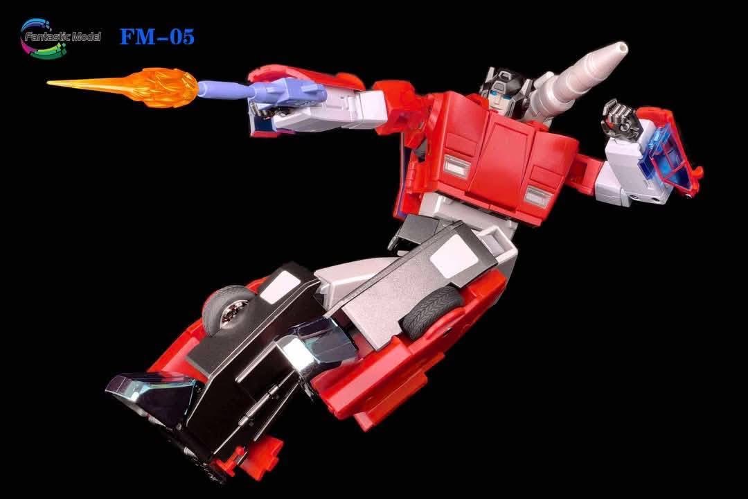 Talib1980's tweet image. New from Fantastic Model (FansToys) FM-05 Rambo. Their version of a masterpiece Sideswipe.

#fanstoys #fantasticmodel #3rdpartytransformers #Transformers #Hasbro #TransformersComics #TransformersTimelines #TransformersToys #MoreThanMeetsTheEye #MTMTE  #TransformersCollector