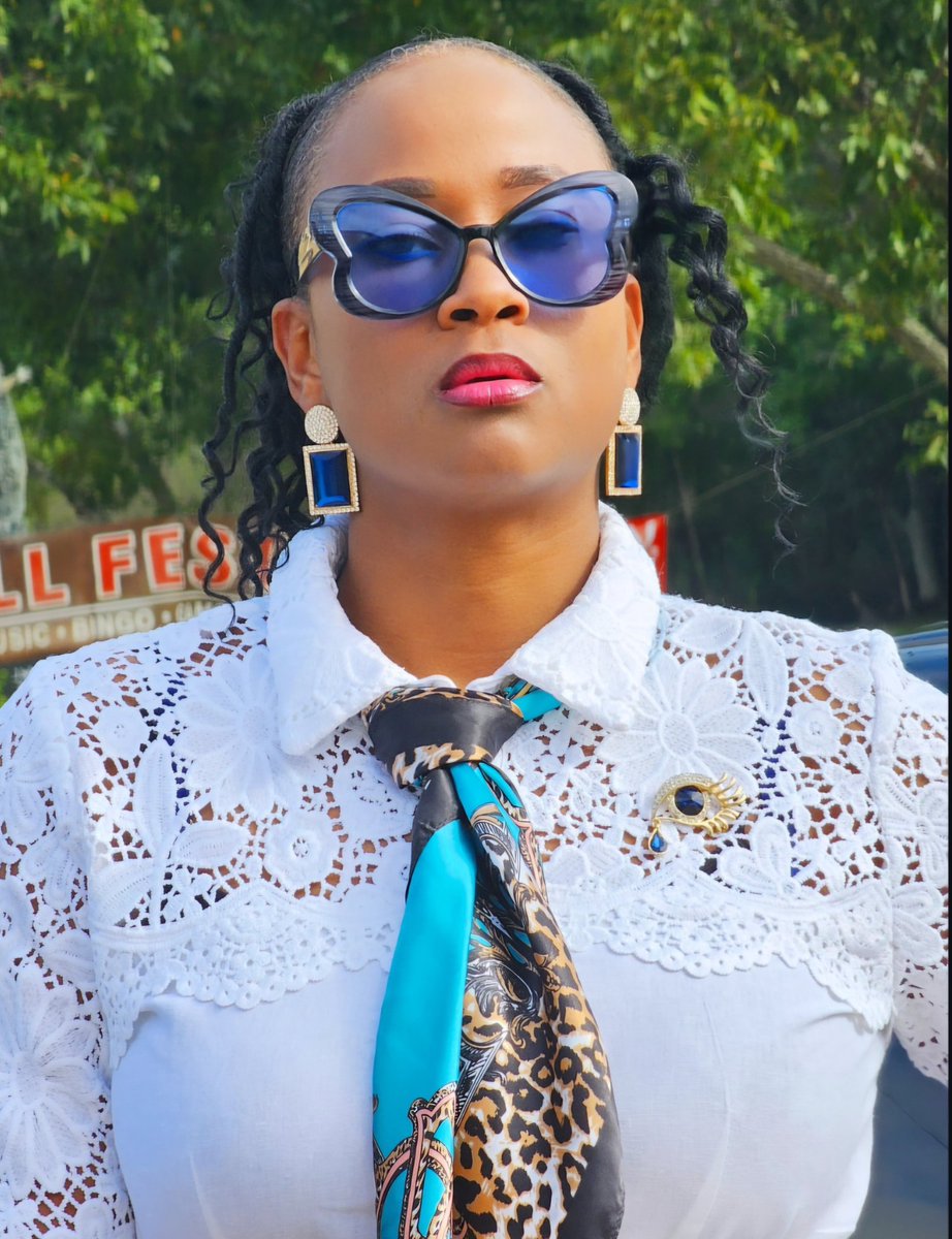 Dont play. 😉 
Happy Sunday 💙