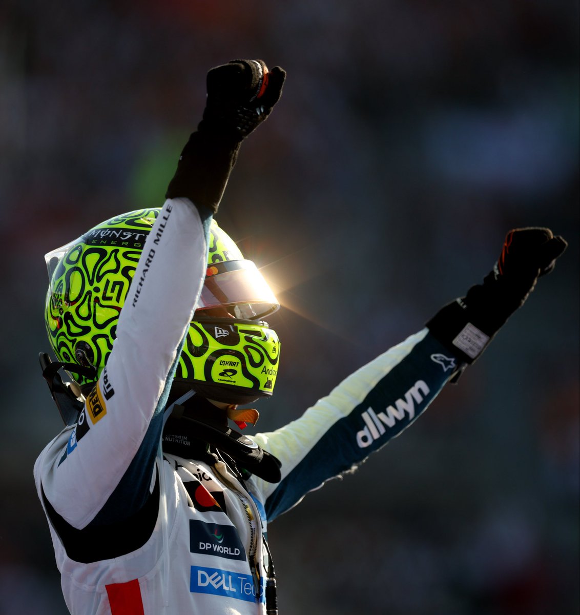 P☝️IN MEXICO! 🤩🧡

#McLaren | #MexicoGP 🇲🇽