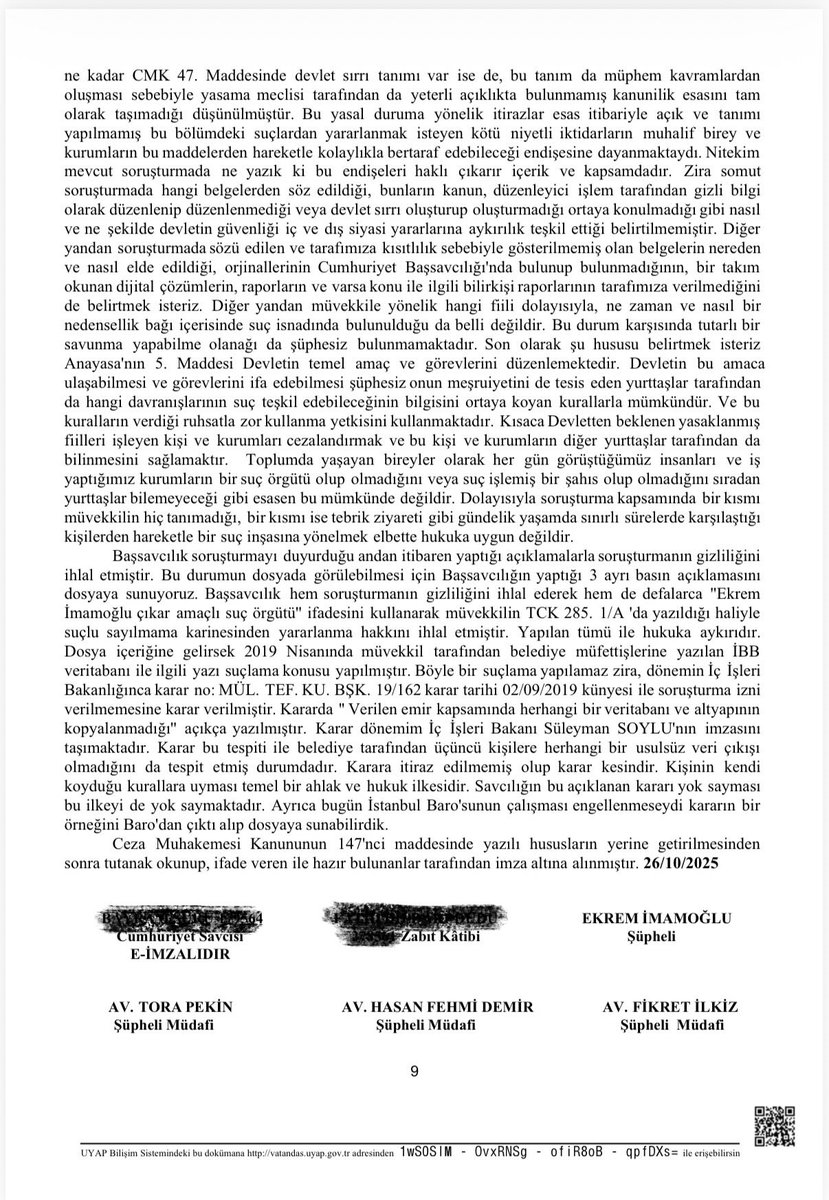 ersozhuseyin's tweet image. İBB Başkanı Ekrem İmamoğlu’nun Sulh Ceza Hakimliği önündeki sorgusu devam ediyor. 
Sonucu tahmin etmek zor değil ancak savcılık ifadesinde avukatları tarafından “tarihe düşülen not” geleceğin hukukçularına çok şey anlatacak.
Meslek üstadlarımız Av. Hasan Fehmi Demir, Av. Fikret…