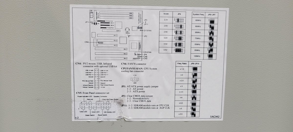 AndrewsTechBrk's tweet image. Next clone looked like XT/286 system – but looks like someone crammed in a K6-2. What is this? Someone’s sleeper PC from back in the day. All this and not a new case?
#retrocomputing #pcclone