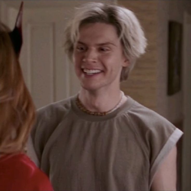 lietomebassett's tweet image. everybody moved on but i&apos;m still here