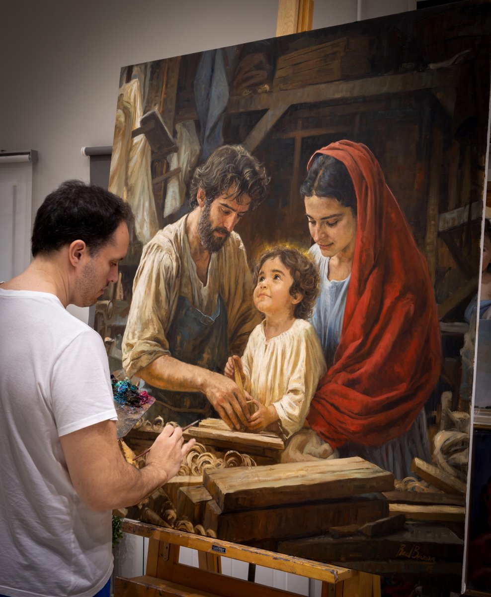 Raul_Berzosa's tweet image. Dando las últimas pinceladas a la obra "La Sagrada Familia en el taller".  
Pintura realizada para la capilla de IESE Nueva York.