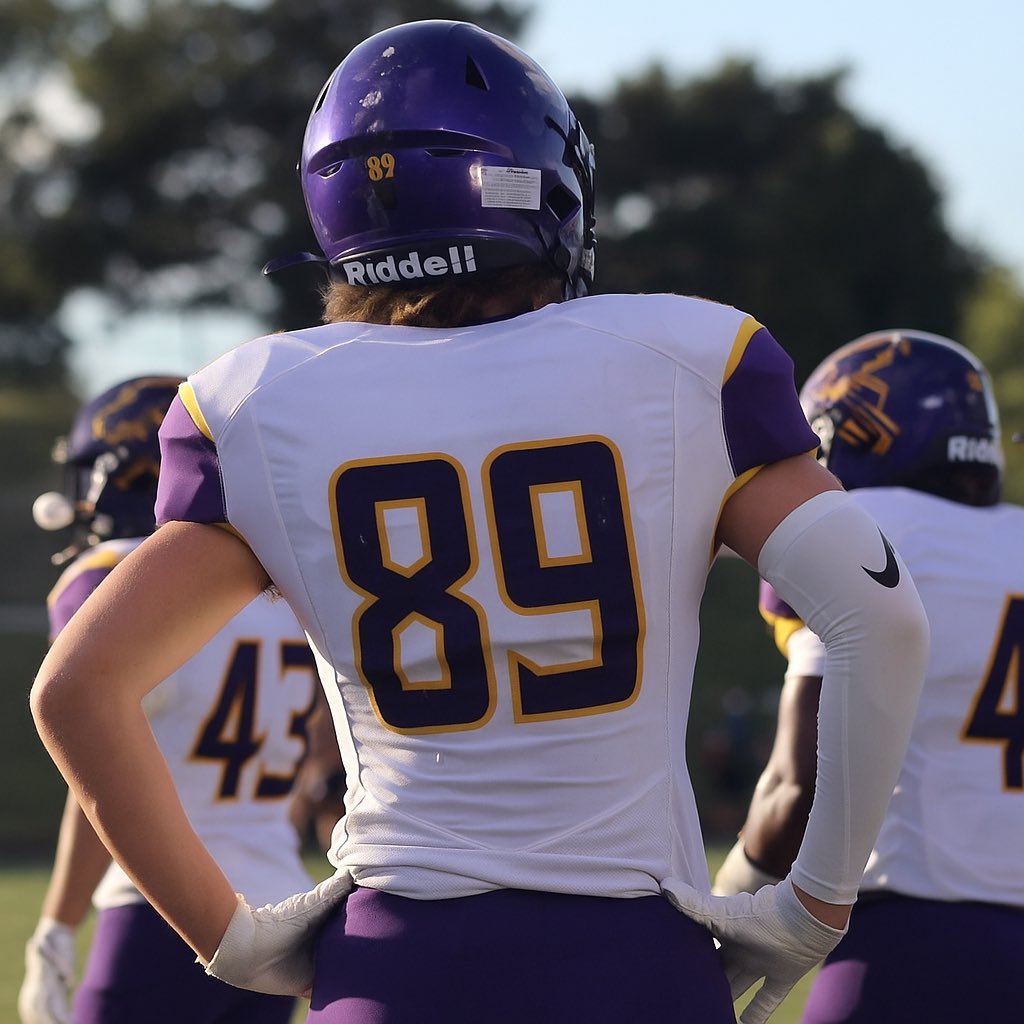 First National Tight Ends Day as a TE Coach! 👀

Wanted to give a shoutout to my guys Jacob Coyer (‘27) &amp; Calvin Mathison (‘28) as we head into the playoffs!

Both have made exceptional strides as players and teammates this year. Pumped to work with these guys every day! 🙌