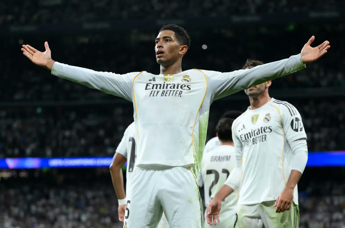 KiyanSo's tweet image. Podcast at the final whistle directly from the Bernabeu with @MHassanFootball, breaking down a 2 - 1 win over Clasico. Player performances, tactical approach, subs, shenanigans, and a thoroughly deserved win.
Access for Members: patreon.com/posts/14211695…