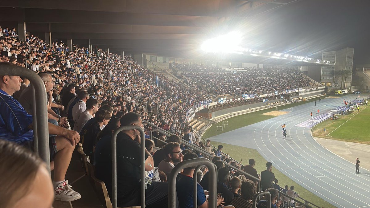 Over 10,000 in attendance at <a href="/XerezCD_OFICIAL/">Xerez Club Deportivo</a> today in the fourth tier.

The growth in fan culture in the lower tiers is something special right now in Spanish football 

📷 - <a href="/Migue_Xerez/">Miguel Ángel</a>