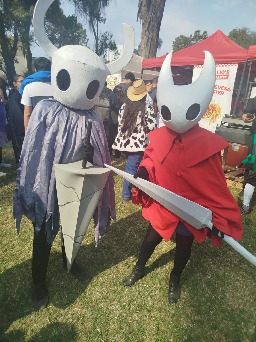 Primera vez que hago Cosplay 😍🤩
#hollowkingdom #hollowknight #cosplay #fanarts #animeart #dibujoanime #animefanart #animedrawing #artist #draw #drawing🎨 #drawanime #fanarts #fanartanimes #digitalartists #digitalillustration #viralpost2025シ #viralposts #viralatas #humor😂