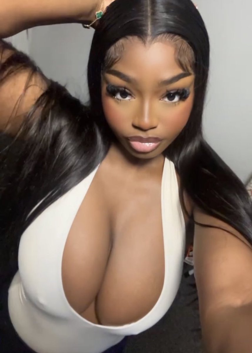 👀