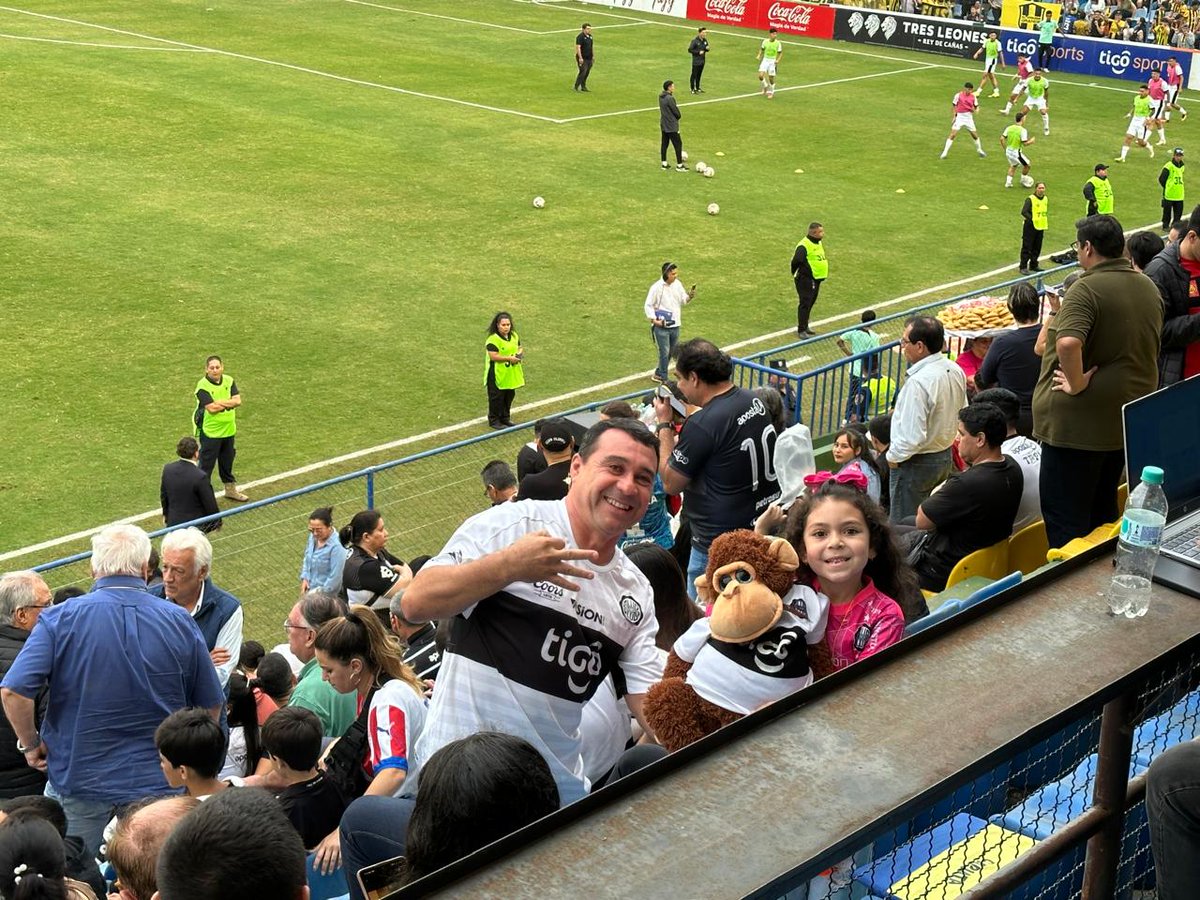 Así están los hinchas de #Olimpia en el Erico Galeano. 

95.5 FM <a href="/rockandpop955/">Rock&Pop Paraguay</a>
1020 AM <a href="/nanduti/">Radio Ñandutí</a> 
96.1 FM CDE 660 AM CDE Itapirú.
#LaGranJugada