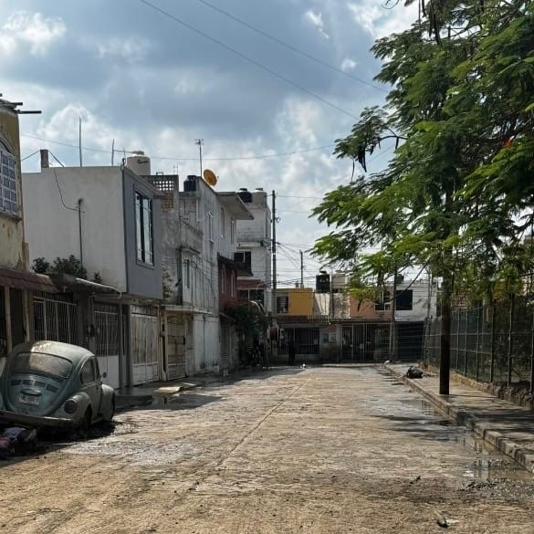 Avances en la recuperación de Poza Rica, Veracruz 🧹🇲🇽

Los tres órdenes de gobierno continúan trabajando de forma coordinada para acelerar la rehabilitación y limpieza de las zonas afectadas.

La #MisiónECO de la #CNPC de la <a href="/SSPCMexico/">Secretaría de Seguridad y Protección Ciudadana</a> sigue recorriendo las áreas intervenidas