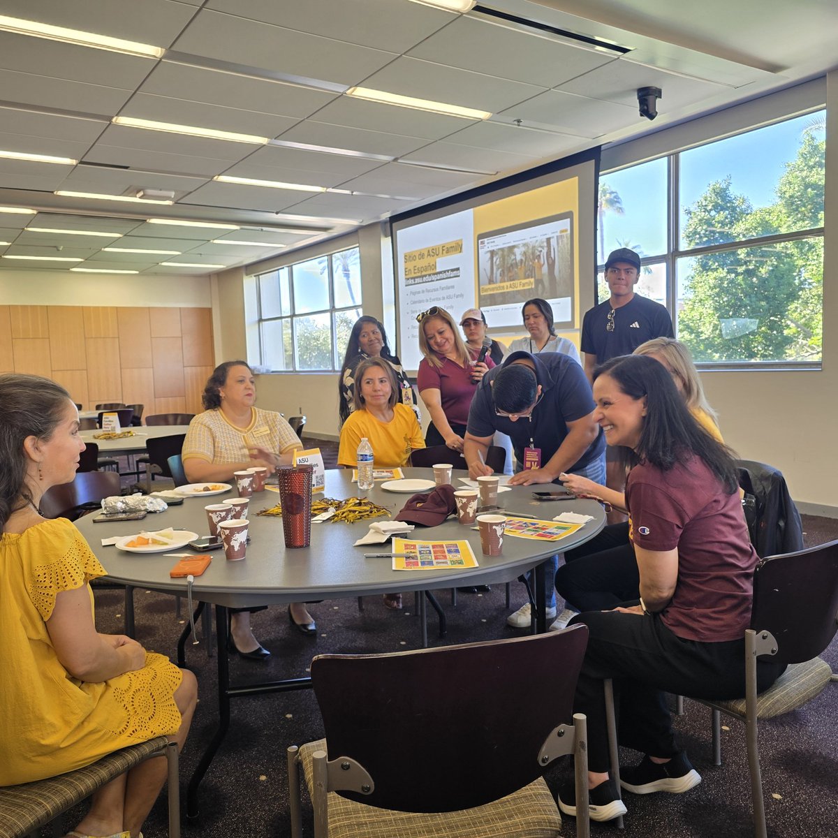 ArmysHdz's tweet photo. 10/26/25. Agradezco la oportunidad y es un honor para mi  pertenecer a la Family Sun Devil,y ahora ser Embajadora  para apoyar a las futuras Familias en el idioma español, Gracias Adriana y gracias Regina Matos Dean of Students por esta calida bienvenida 🔱 ✨️#ASU #HighSchool https://t.co/PgeIxv58jj