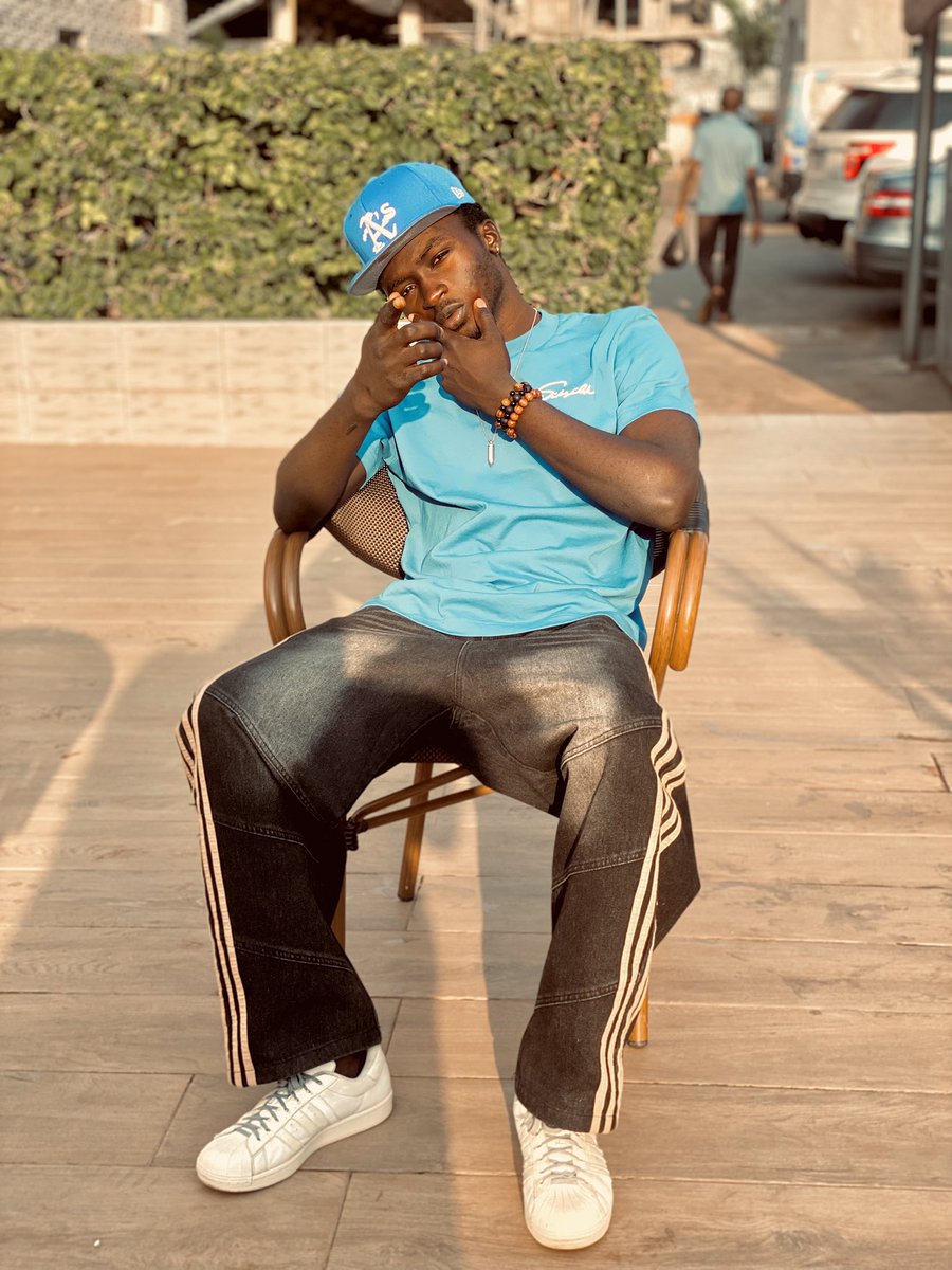 dblackvic's tweet photo. Just vibes, nothing serious 😌💧 https://t.co/uq7HbYIbRV