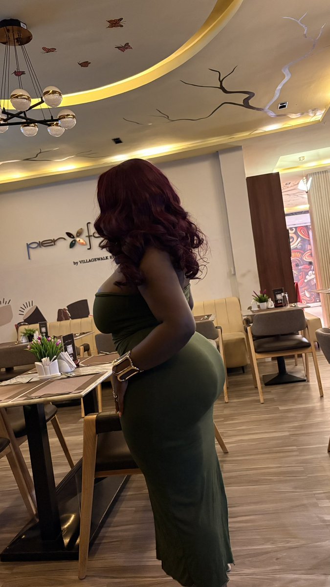 bigbabygirlanne's tweet photo. Body na Meatpie..tea too🤭🤏🏾 https://t.co/xfKK0p1sBw