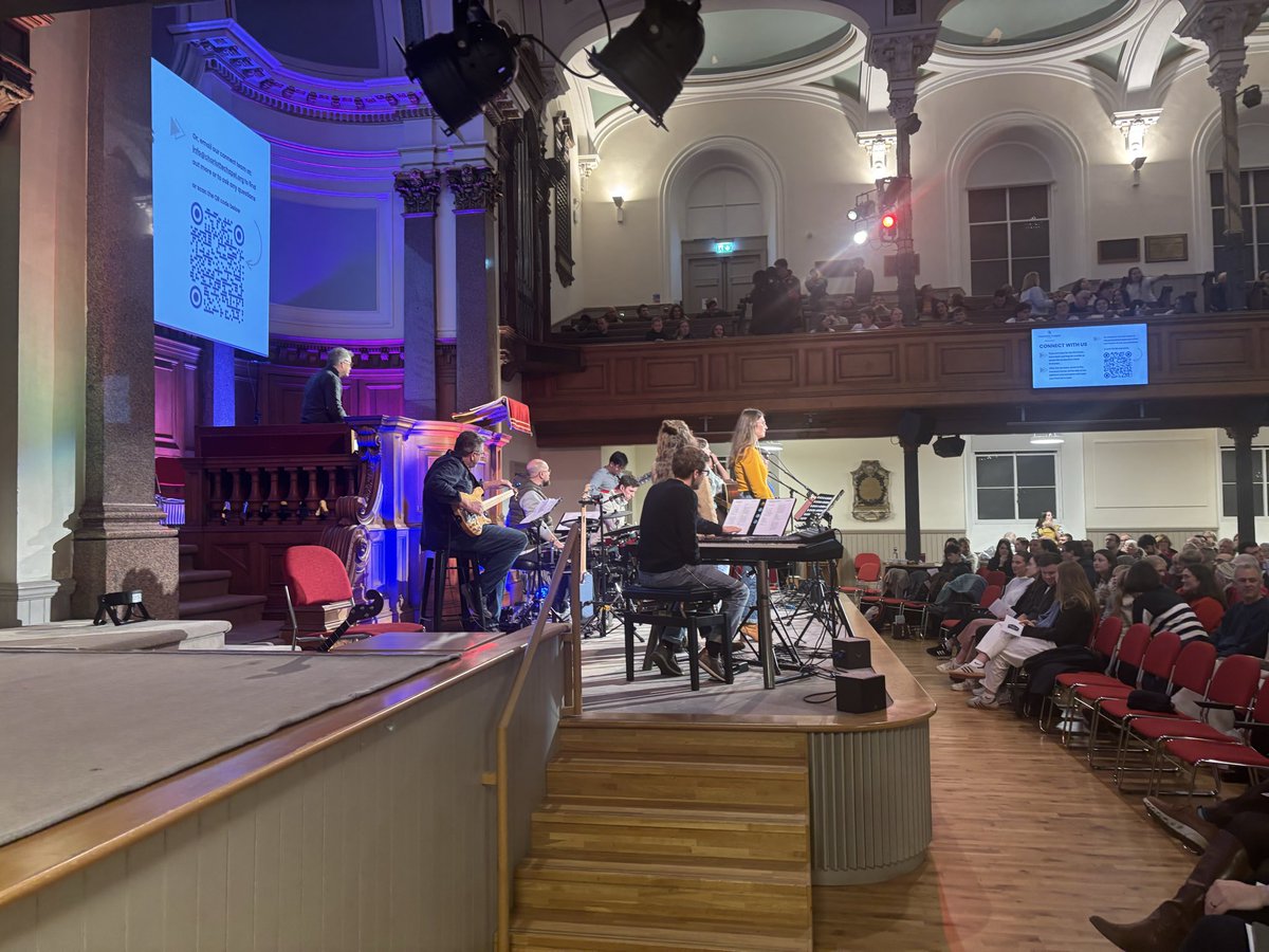 gshanks111's tweet image. A very special East of Scotland Gospel Partnership joint service at Charlotte Chapel this evening. 

Great to have Danno from @CIS_UK with us.