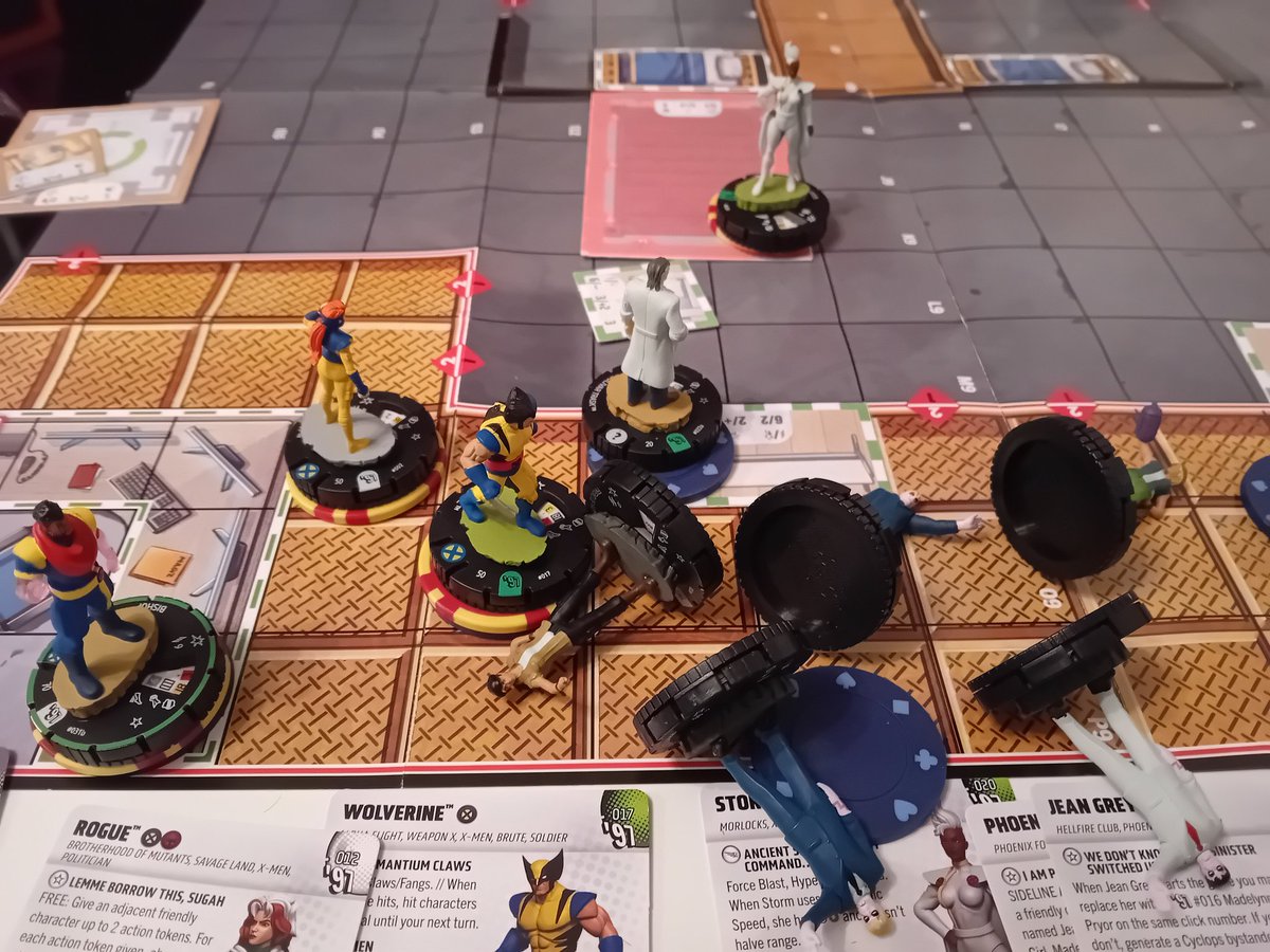 MarkLegend007's tweet image. Game 67 ##heroclix Xmen vs Sentinels.
X started strong, Cyke pulled them out with his trait. Sentinels hit back hard, 1-shotted Cyke.
Kept Wolvie at bay until a 6BCF!
Rogue fell.
KOs triggered x4 Sentinels.
Wounded Storm  brought the ccrit hit EE lightning to wipe them out.
