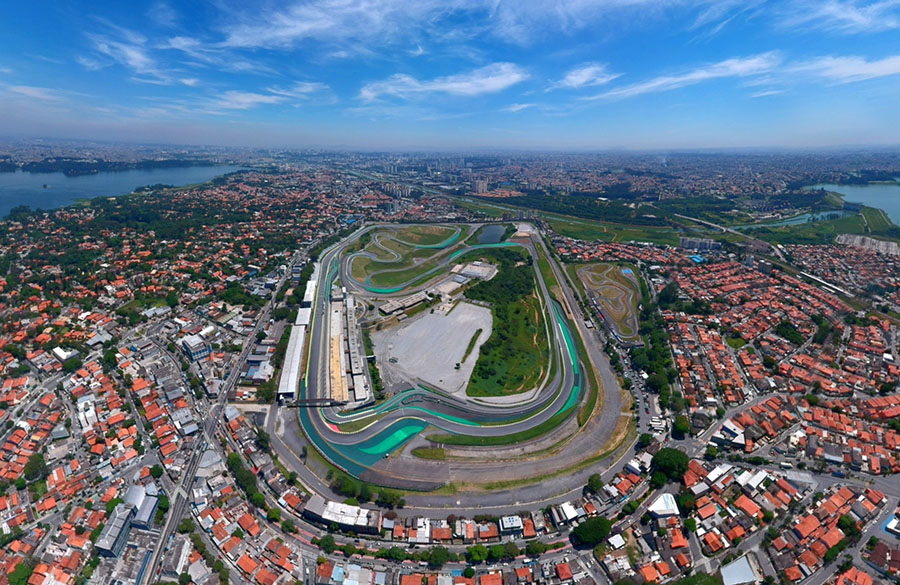 Estagiário da F1 tweet media
