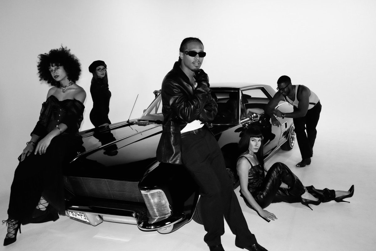 LarryWayneJ's tweet image. Fashion editorial for coco creative group \ DOCP . Photography and direction by me. :)