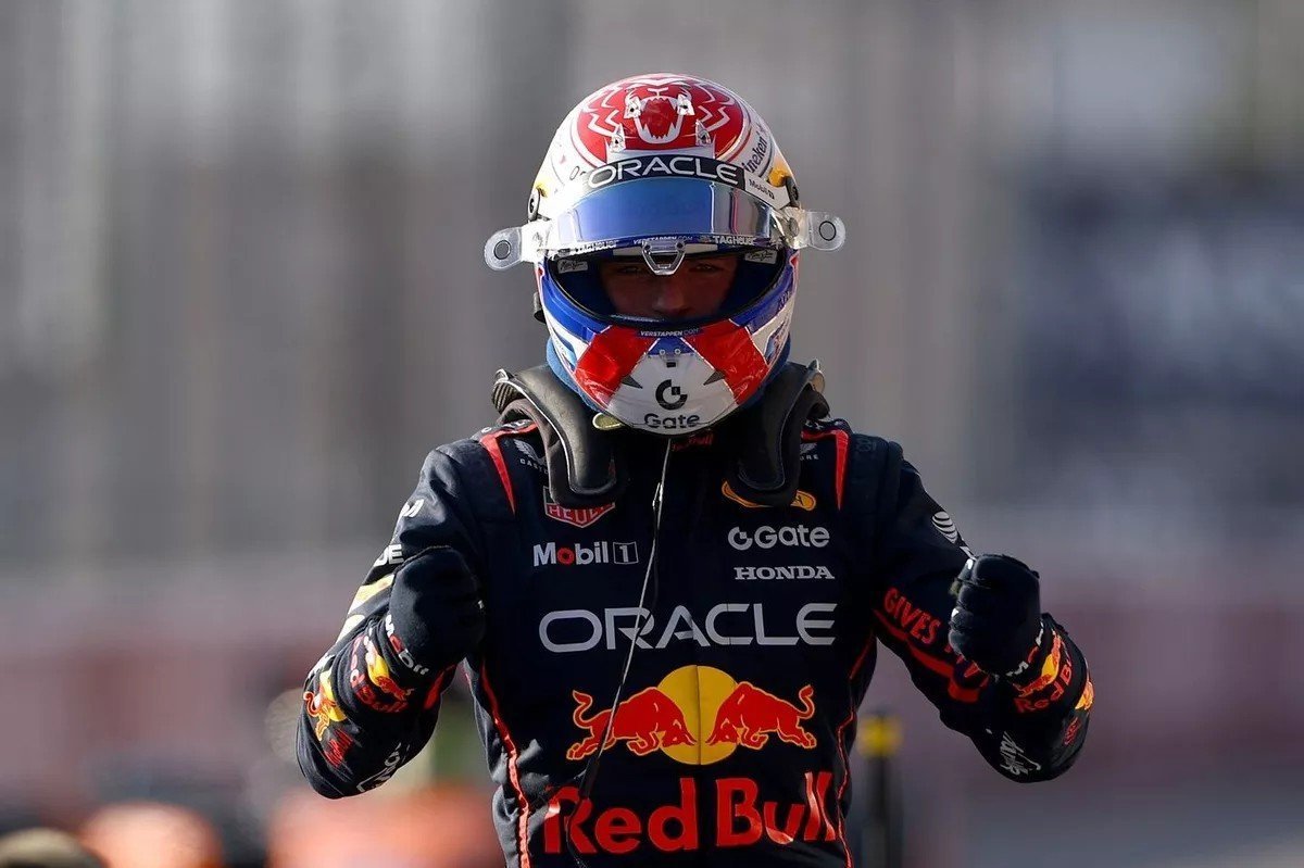 Verstappen1sta's tweet image. Es un honor ser tu fanático, gracias por tanto y perdón por tan poco.
Gran pero gran forma de minimizar daños, Nos vamos a Interlagos a 36, sigue siendo muy difícil muchachos, pero no imposible.
#WEMOVEINSILENCE.