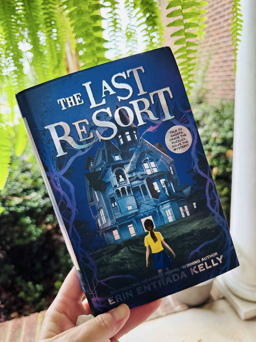 Perfect week to be starting this one by #ErinEntradaKelly! And I’m really looking forward to the ghostly reading experience! <a href="/Scholastic/">Scholastic</a> #BookPosse