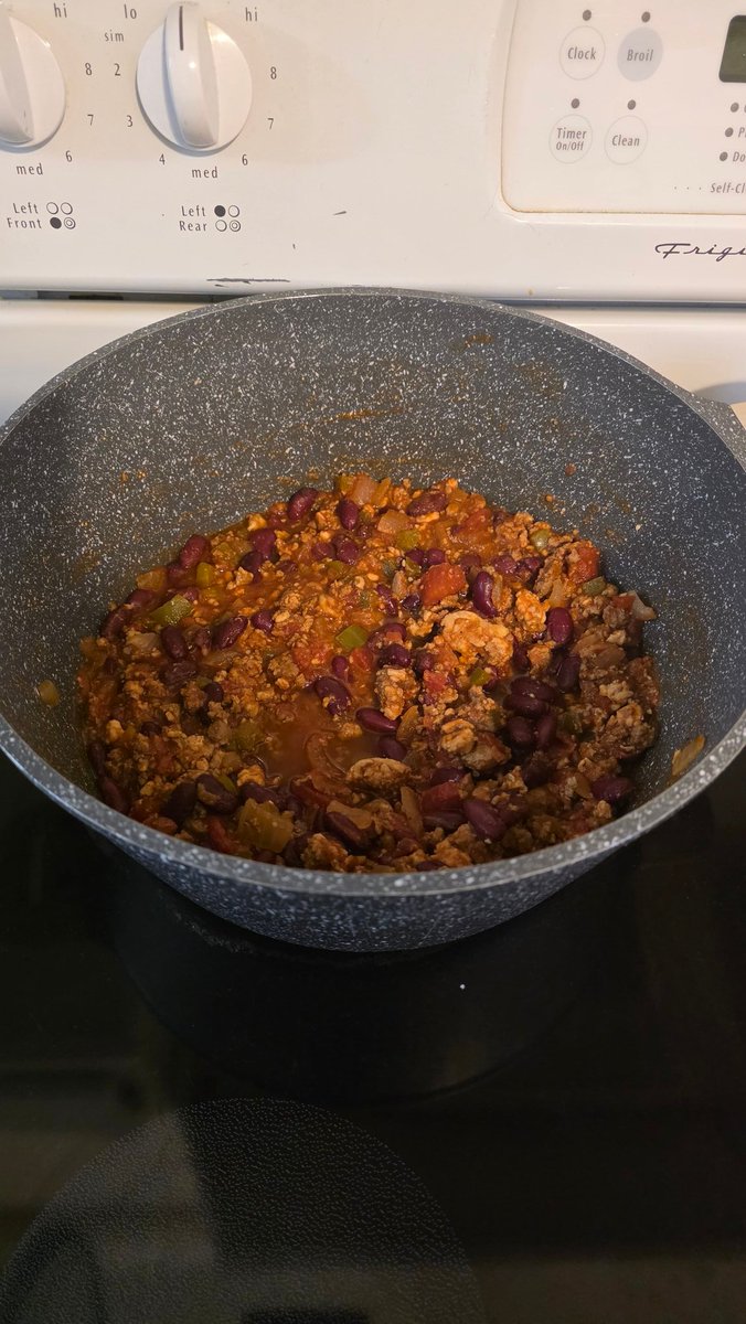 bobmakesnoise's tweet image. Chili season is upon us.