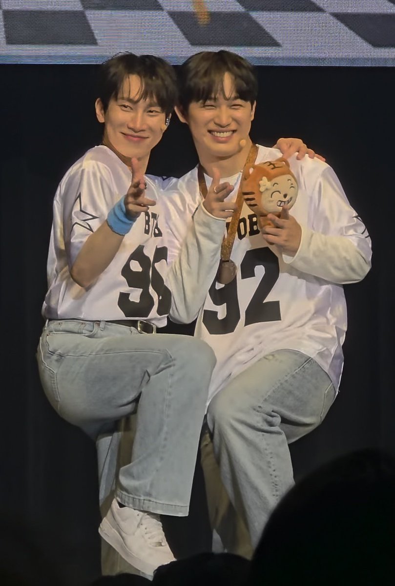 今日の笑顔(⁎˃ᴗ˂⁎)(ˊᗜˋ*)
#BTOB #비투비
#ウングァン #서은광 #EunKwang
#ヒョンシク #이현식 #HyunSik