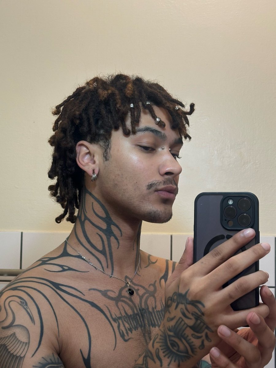 fablikedeath's tweet image. 