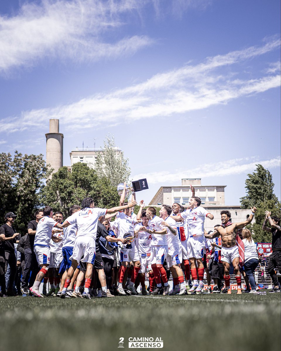 📈 𝐂𝐨𝐦𝐨 𝐞𝐦𝐩𝐞𝐳𝐨́ / 𝐂𝐨𝐦𝐨 𝐬𝐢𝐠𝐮𝐢𝐨́

El 30/12/2024 Central Español lograba el ascenso de la <a href="/DivisionalCAUF/">Primera Divisional C</a> a la <a href="/SegundaAUF/">Segunda División Profesional</a>. El 26/10/2025 obtiene el ascenso a la <a href="/LigaAUF/">Liga AUF Uruguaya</a>.

¡Viaje sin escalas! 😉