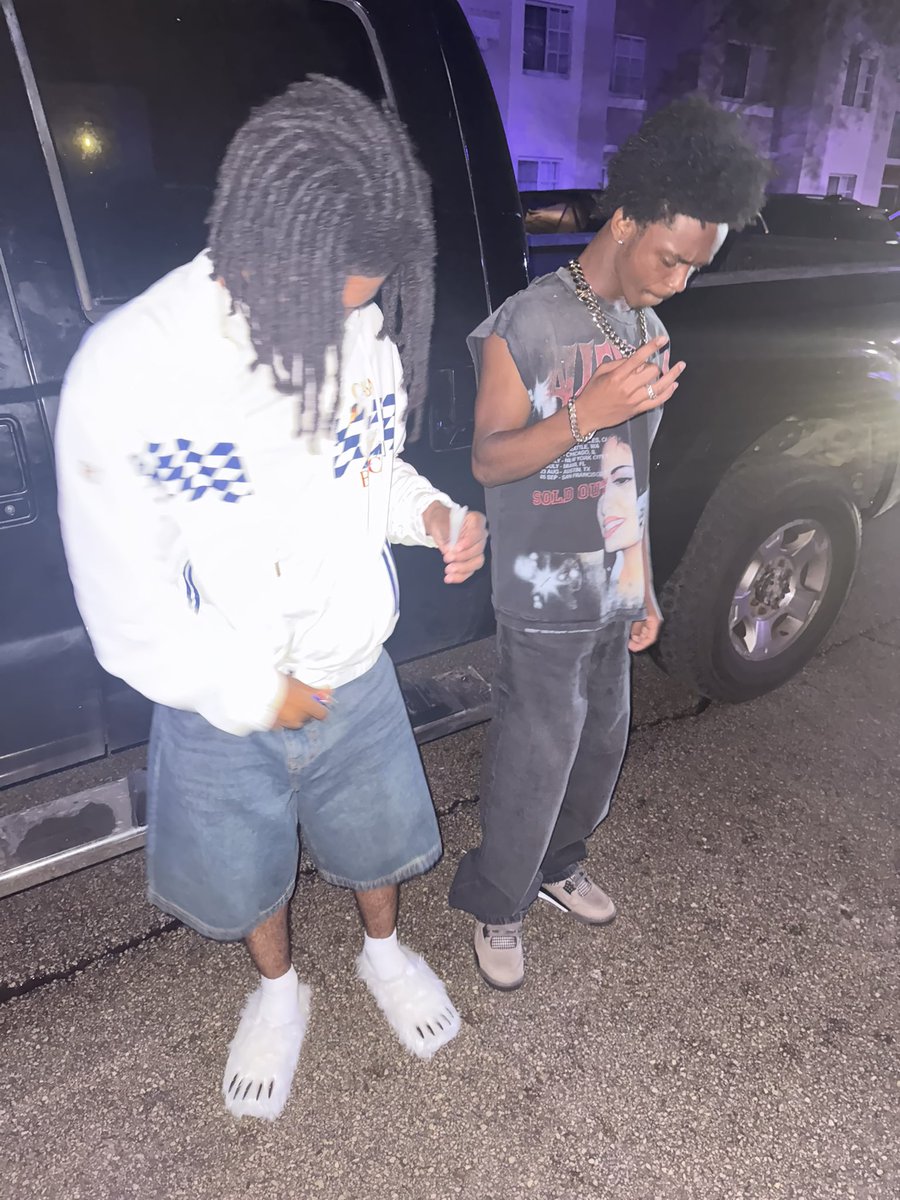 DontWannaTalk tweet media