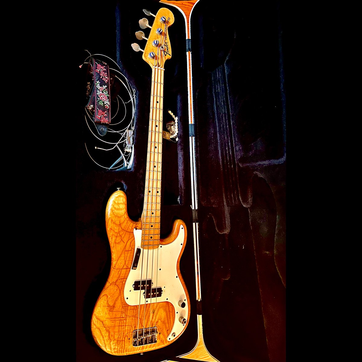 This is the best bass I’ve ever owned and I feel lucky to get to play it everyday. Thanks to Ryan Hartman for helping me find this one. 
1975 Fender Precision 
#fenderbass #1975fenderprecision #vintagebass