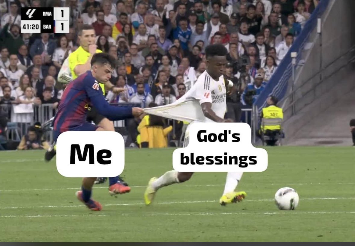 sethwizy's tweet photo. Bro was like..
 What did I do?? 🥺

#madrid #elclassico #RM https://t.co/XAlPNtpPy8
