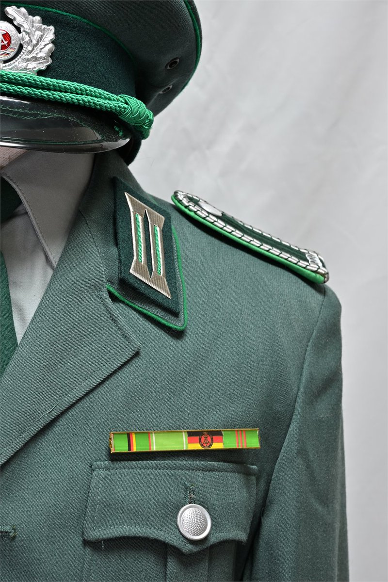 ソ*人様 東ドイツ人民警察制服フルセット　上級巡査部長 ソ*人様 東ドイツ人民警察制服フルセット 上級巡査部長 ソ*人様 東ドイツ