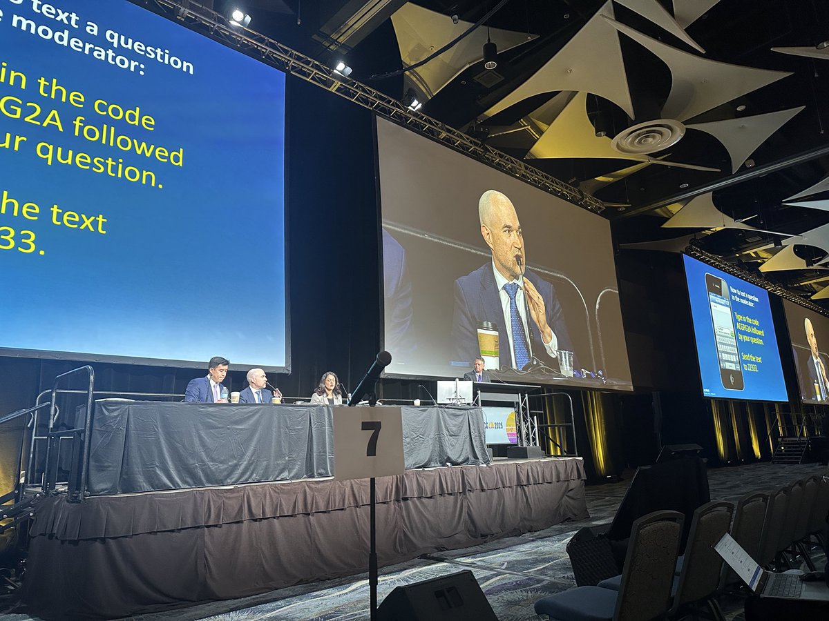 First session at #ACG2025 today learning about esophageal disease from <a href="/ReenaChokshiMD/">Reena Chokshi, MD</a> <a href="/AllonKahn/">Allon Kahn, MD</a> 📝 The updated BE screening criteria and low screening EGD rate among high risk population is surprising! I wonder how huge the population is with “male, age &gt;50 and obese” 🤔😮