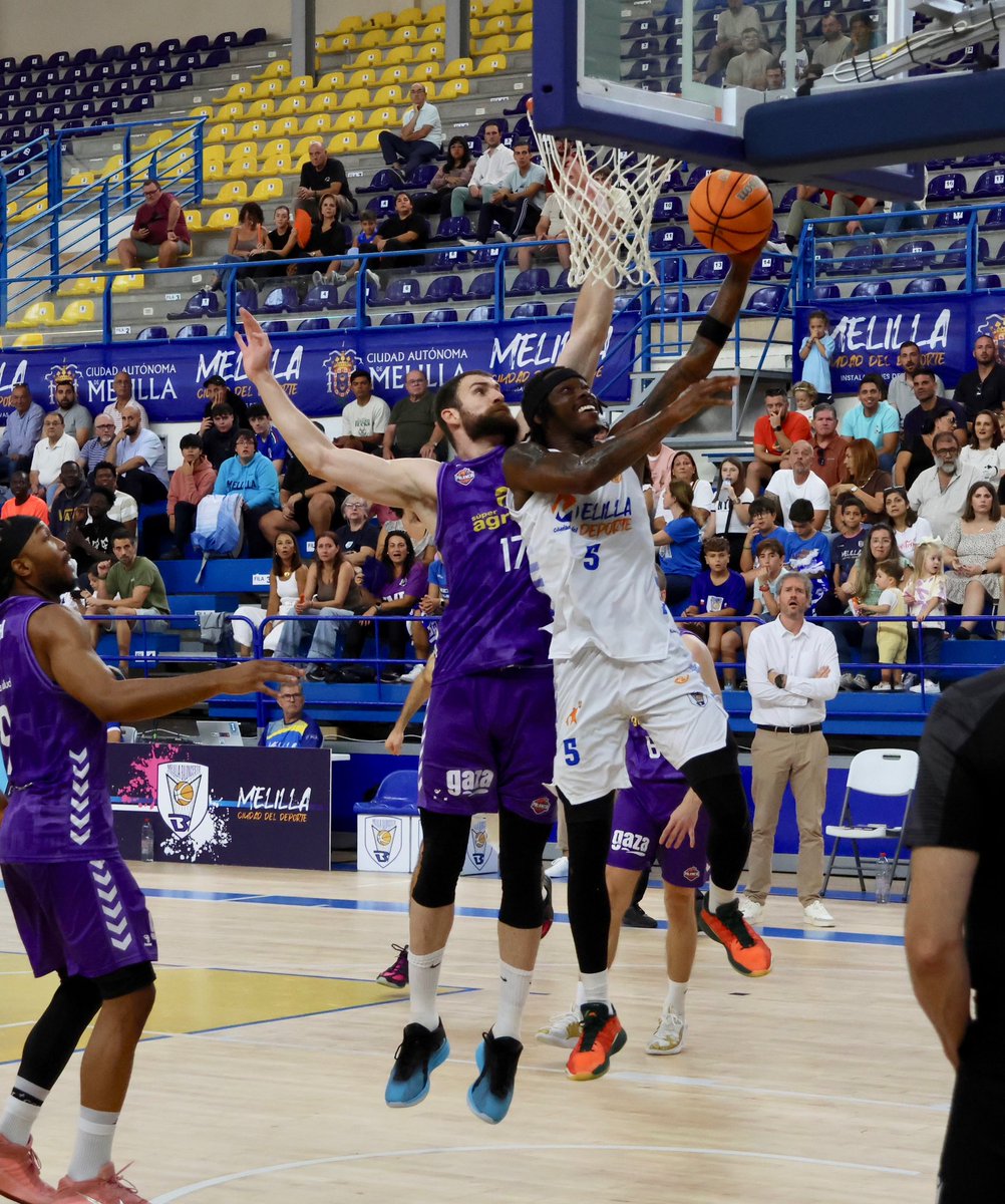 El Melilla Ciudad del Deporte vence al líder Súper Agropal Palencia.

Noticia completa: clubmelillabaloncesto.org/el-melilla-ciu…