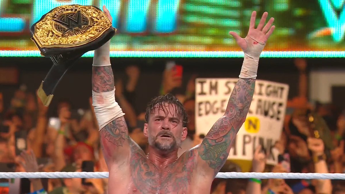 CM Punk fête aujourd'hui ses 47 ans ! 🎂🥳

Le 25 novembre 2023, il réalisait l'un des plus grands ou le plus grand retour de l'histoire de la WWE, mais des doutes existaient sur sa capacité à s'intégrer, sur son in-ring...

Après maintenant deux ans à la WWE et à moins d'une