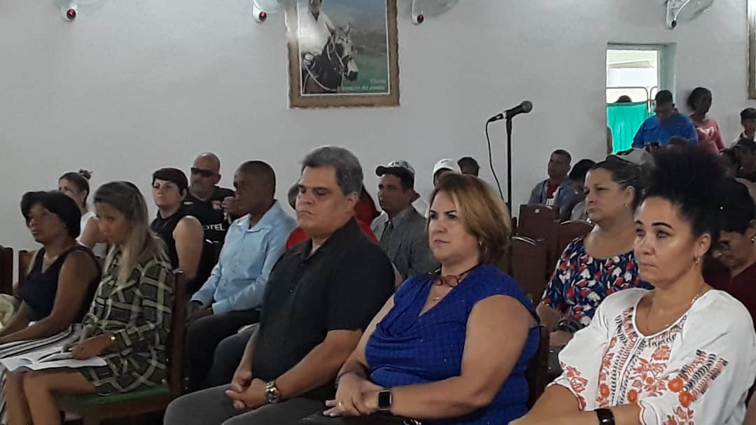 ElectoralD78737's tweet image. Cumpliendo lo previsto en la Ley 127/2019, Ley Electoral, tuvo lugar la elección del presidente de la Asamblea Municipal del #PoderPopular en #Cumanayagua. Asume la responsabilidad el Dr. Oskeymi Rodríguez González, de 42 años y delegado de la circunscripción 13.